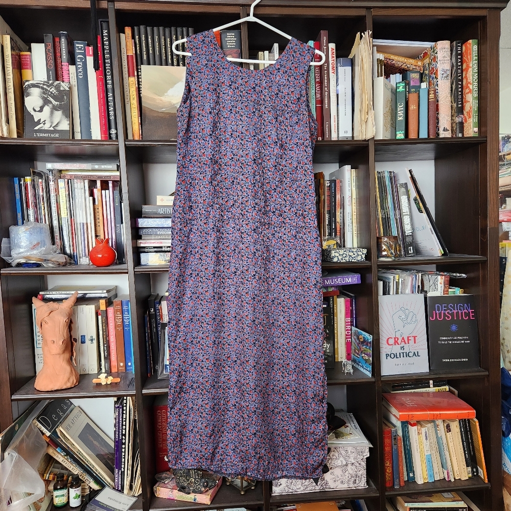 Sleeveless Maxi Gray Floral Dress with Side Slit size M
